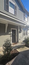 5078 Hawkins Ml Wy in Virginia Beach, VA - Foto de edificio - Building Photo