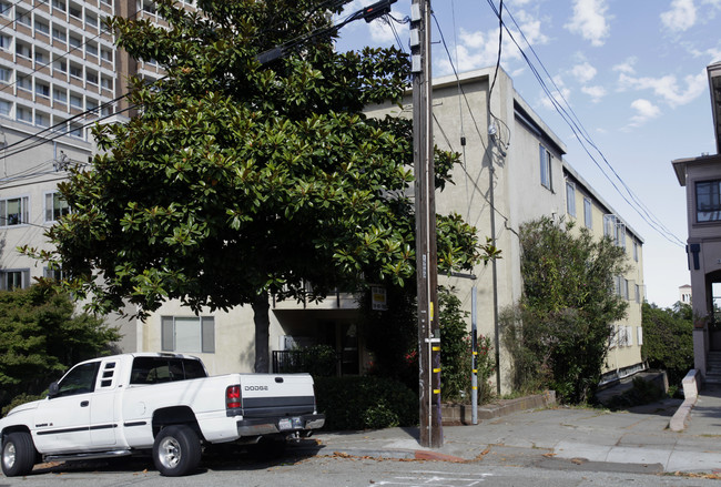 Montecito Apartments in Oakland, CA - Building Photo - Building Photo