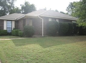 254 Preakness Path in Montgomery, AL - Building Photo