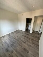 11018 Morrison St in North Hollywood, CA - Foto de edificio - Building Photo