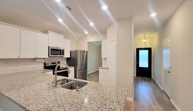 2465 Arctic Warbler in New Braunfels, TX - Building Photo - Building Photo