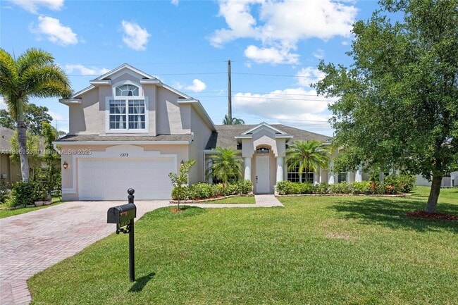 property at 1273 Scarlet Oak Cir