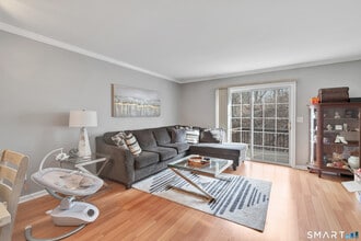 39 Coram Rd in Shelton, CT - Building Photo - Building Photo