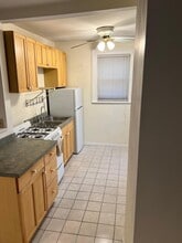 51 S Clinton St, Unit Fl 2 in Poughkeepsie, NY - Building Photo - Building Photo