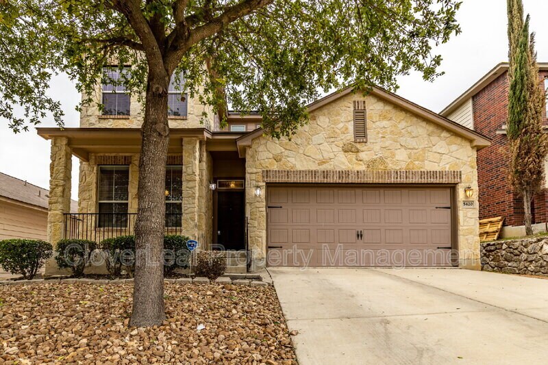 5420 Nutmeg Tr in San Antonio, TX - Building Photo