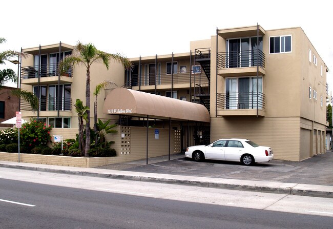 1510 W Balboa Blvd in Newport Beach, CA - Building Photo - Building Photo