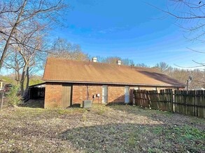 2065 Goldbrier Ln in Memphis, TN - Building Photo - Building Photo