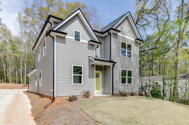 1641 E Broad St in Athens, GA - Building Photo - Building Photo