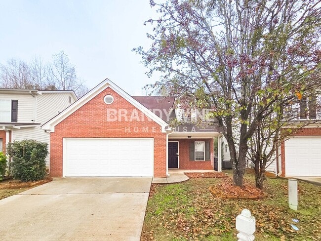 property at 5260 Tussahaw Crossing