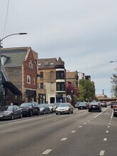 2062 N Damen Ave.-Unit -2 in Chicago, IL - Building Photo - Building Photo