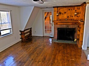 73 Air Park Rd in Shelburne, VT - Building Photo - Building Photo