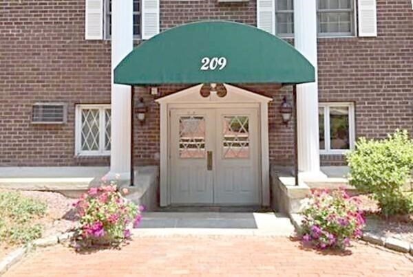 209 Great Rd