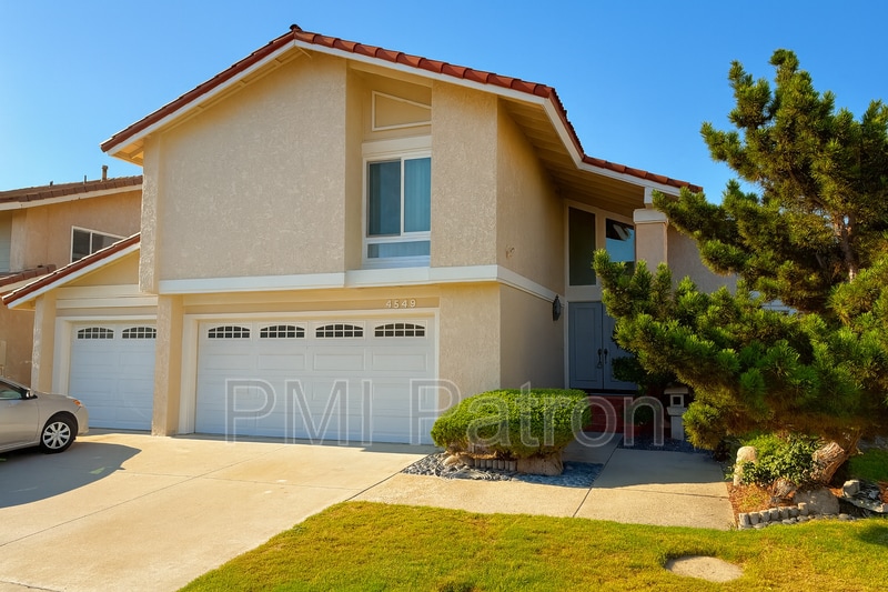 4549 Chantry Ct in Cypress, CA - Building Photo