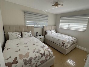 17800 NE 10th Ave in North Miami Beach, FL - Building Photo - Building Photo