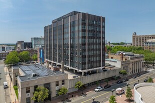 Soundview apartments in Bridgeport, CT - Building Photo