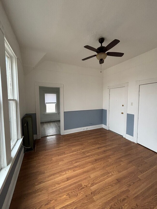 1309 S 32nd Ave in Omaha, NE - Building Photo - Building Photo