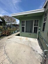 1126 N H St in Lake Worth Beach, FL - Building Photo - Building Photo
