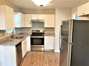 1588 Hampshire Pl in Decatur, GA - Building Photo - Building Photo