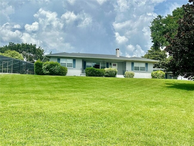 property at 1300 Lake Ariana Blvd