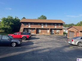1420 Hill St in Radcliff, KY - Building Photo
