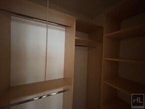 Fourth Avenue, Unit 17P in New York, NY - Building Photo - Building Photo