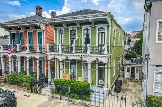446 St Mary St, Unit 1 in New Orleans, LA - Building Photo - Building Photo