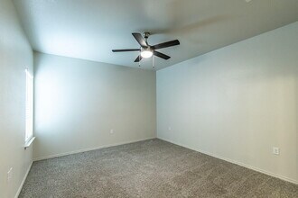 1136 N 7th St in Wolfforth, TX - Building Photo - Building Photo