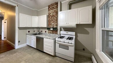 204 River St in Cambridge, MA - Building Photo - Building Photo