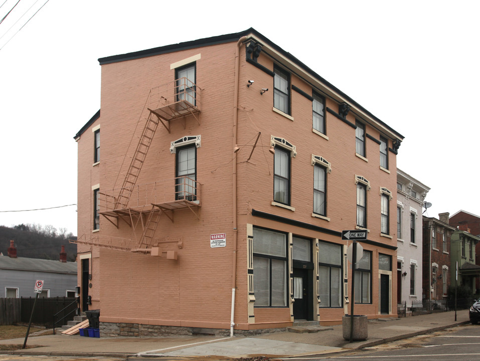 731 Philadelphia St in Covington, KY - Building Photo