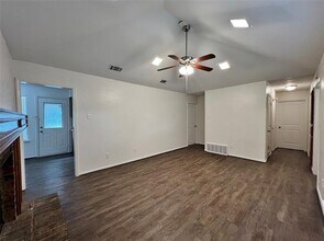 203 Mesa Moor Dr in Red Oak, TX - Building Photo - Building Photo