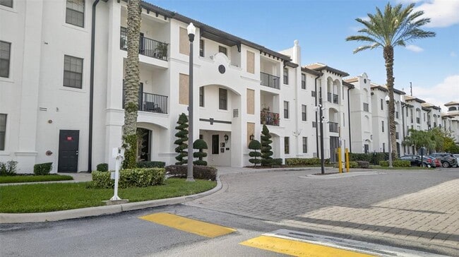 5550 E Michigan St in Orlando, FL - Building Photo - Building Photo