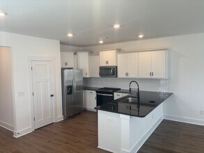 484 Ml Pk Wy in Spartanburg, SC - Building Photo - Building Photo