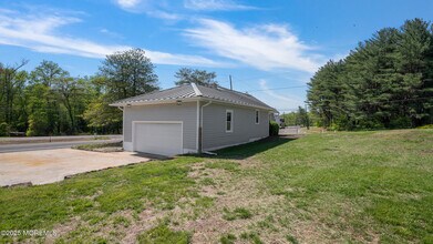 101 Archertown Rd in Plumsted, NJ - Building Photo - Building Photo