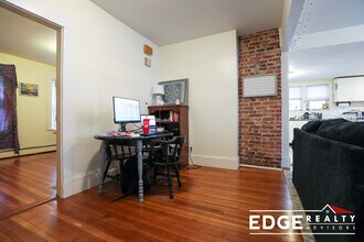 505 Washington St, Unit 3 in Boston, MA - Foto de edificio - Building Photo