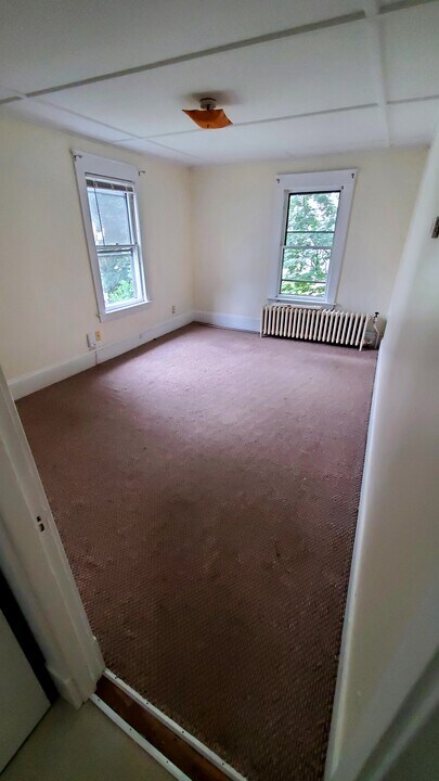 49 Silver St in Waterville, ME - Building Photo