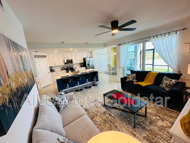 property at 14194 Heritage Landing Blvd