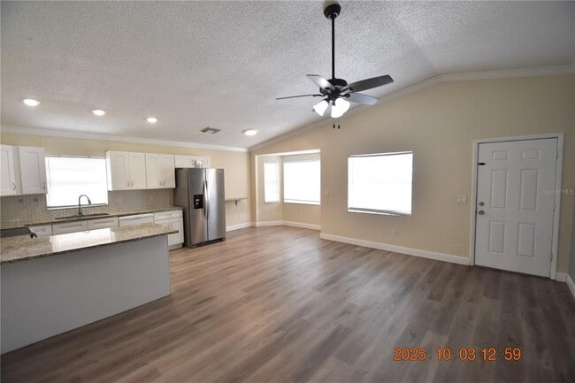 718 Oak St SW in Ruskin, FL - Building Photo - Building Photo