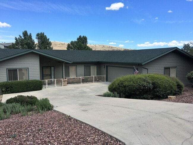 property at 1011 Sunrise Blvd