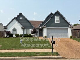 11556 Milton Meadows Dr in Arlington, TN - Building Photo