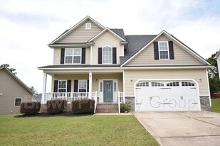 51 Craven Ct in Spring Lake, NC - Building Photo