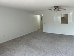 4657 Fountains Dr S in Greenacres, FL - Building Photo - Building Photo