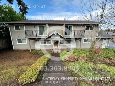 22935 SW Pine St in Sherwood, OR - Building Photo