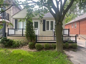 41 Park St in Toronto, ON - Building Photo