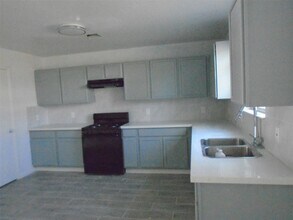 13010 Dawn Hollow Ln in Houston, TX - Building Photo - Building Photo