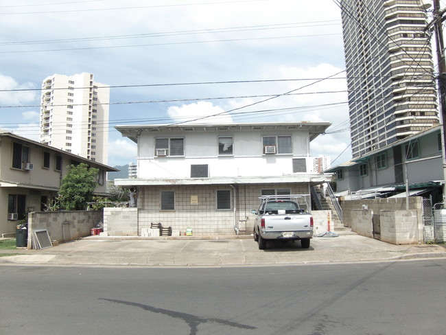 582 Lauiki St in Honolulu, HI - Foto de edificio - Building Photo