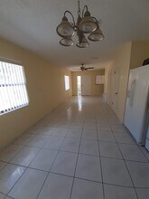 5449 W 26th Ave in Hialeah, FL - Building Photo - Building Photo