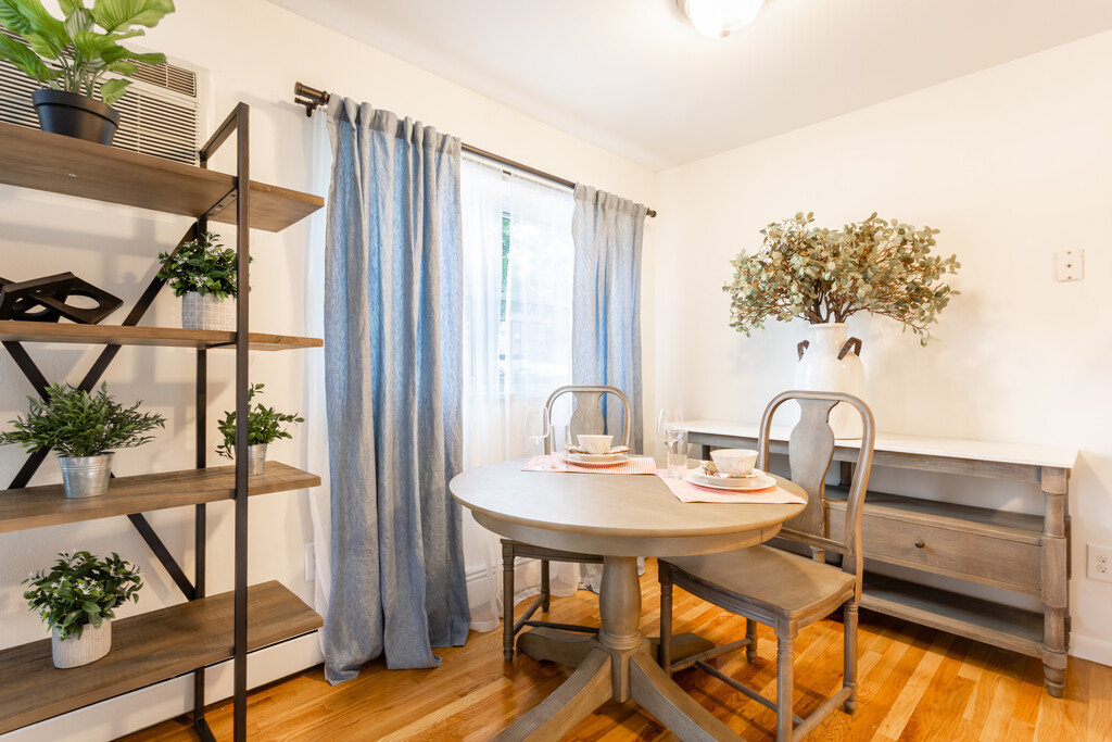 Jasontown II Apartments in Wallington, NJ