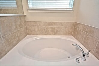 1015 Modesto Dr in Arcola, TX - Building Photo - Building Photo