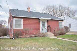 1303-8-1/2 8 1/2 St SE