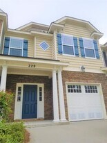 229 Durham Park Way in Pooler, GA - Building Photo